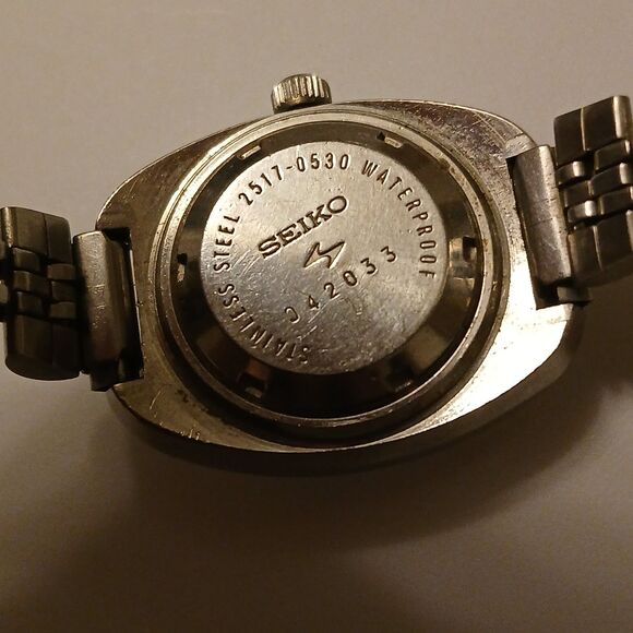 Vintage Seiko Matic Lady 2517-0530 Two-Toned Mechanical Watch 21 Jewels main image 12